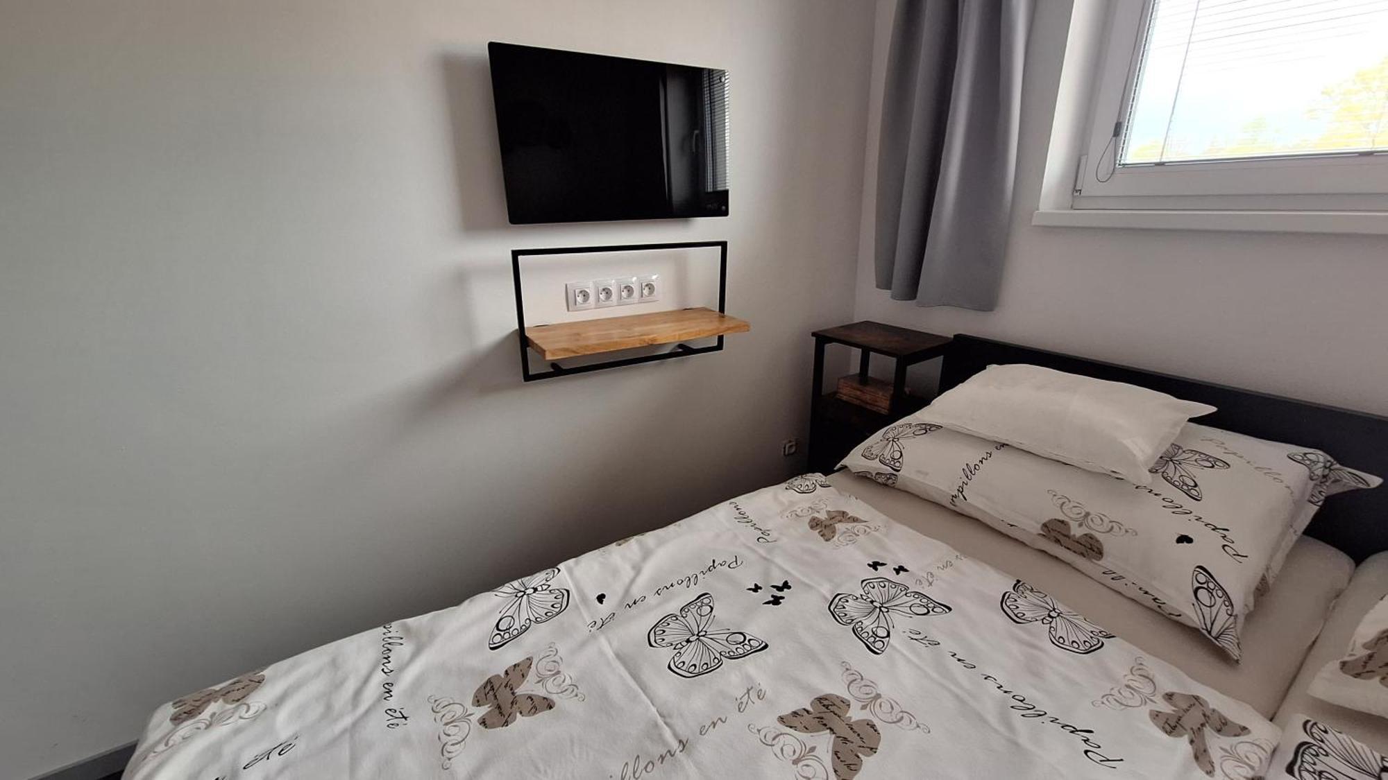 Bungalov Na Brehu Labe S Vlastnim Molem Pardubice Kültér fotó