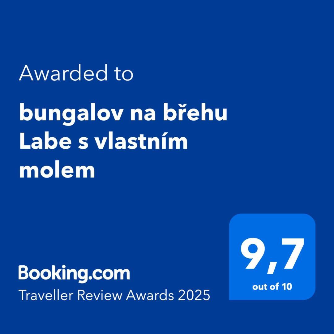 Bungalov Na Brehu Labe S Vlastnim Molem Pardubice Kültér fotó
