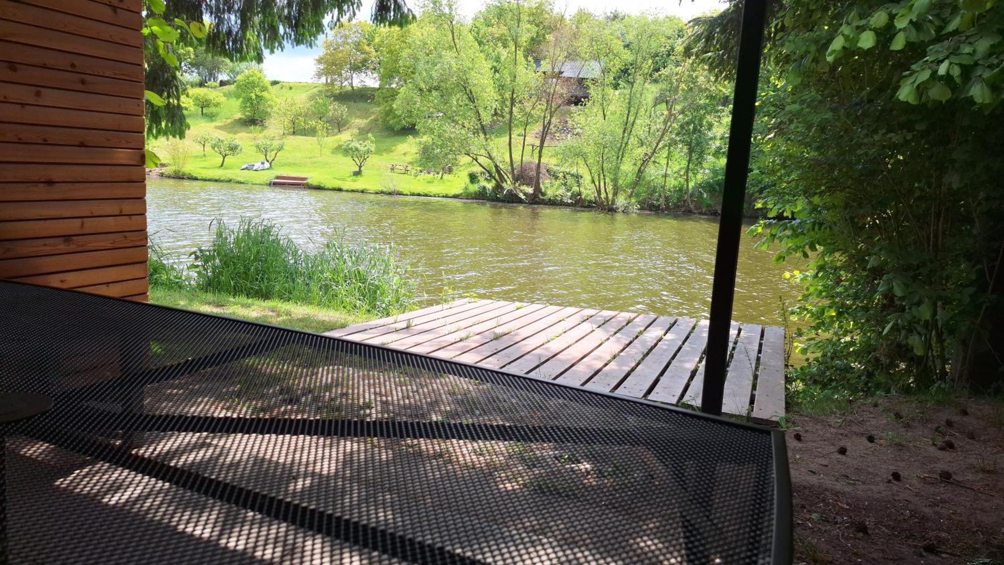 Bungalov Na Brehu Labe S Vlastnim Molem Pardubice Kültér fotó